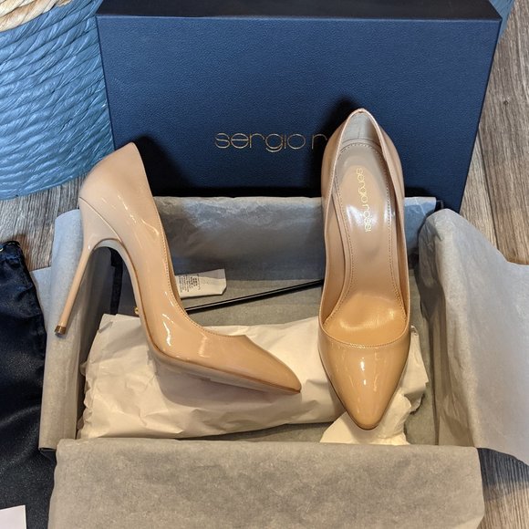 NIB (W36.5) - SERGIO ROSSI Nude Patent Donna Pumps - Picture 4 of 9